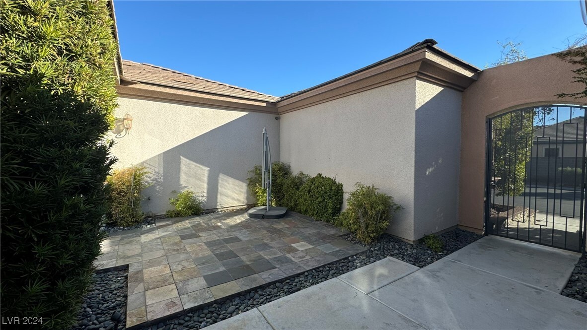 3183 Wisteria Tree St in Las Vegas, NV - Building Photo