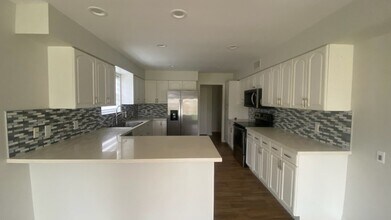 1004 Orange Ln in Laguna Vista, TX - Building Photo - Building Photo
