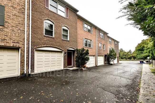 6857 Washington Blvd in Arlington, VA - Building Photo - Building Photo