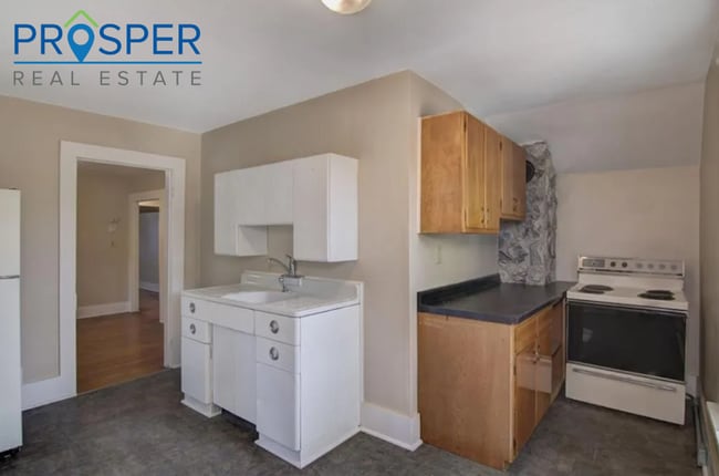 221 Stanley St in Chippewa Falls, WI - Building Photo - Building Photo