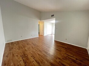 1918 Gracy Farms Ln in Austin, TX - Building Photo - Building Photo