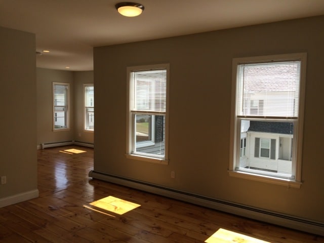 256 Mammoth Rd in Lowell, MA - Building Photo - Building Photo