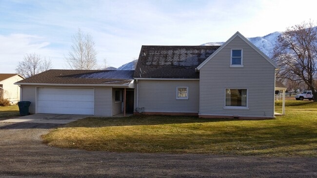 property at 88 W 200 N