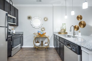 Greymont Village Apartments in Asheville, NC - Building Photo