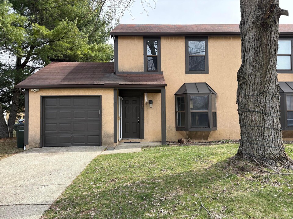 7592 Pawling Pl in Columbus, OH - Building Photo