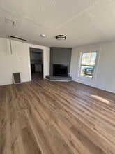 1301 S Scullin Ave in Denison, TX - Building Photo - Building Photo