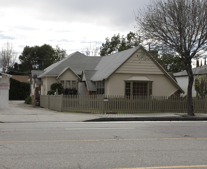 12628 Oxnard St in North Hollywood, CA - Building Photo