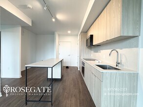 251 Masonry Wy in Mississauga, ON - Building Photo - Building Photo