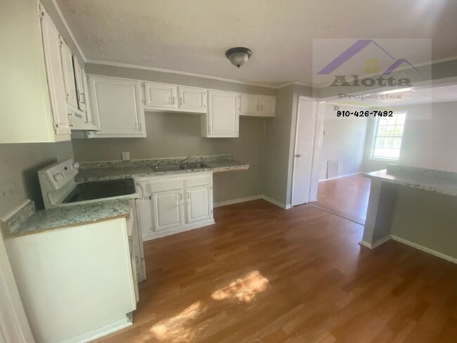 618 Dashland Dr in Fayetteville, NC - Building Photo - Building Photo