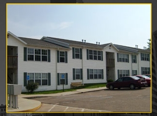 Kaylene Court Apartments in Wamego, KS - Building Photo