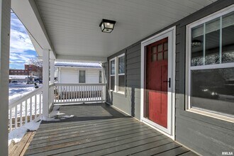 1335 E Seiberling Ave in Peoria Heights, IL - Building Photo - Building Photo