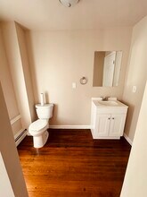 104 N Main St, Unit 102B in Norwich, CT - Building Photo - Building Photo