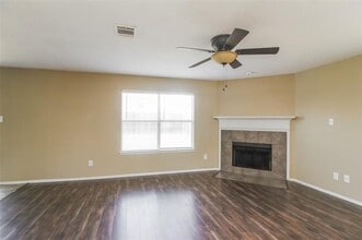 166 Washington Way in Venus, TX - Building Photo - Building Photo