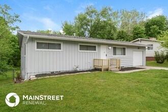 6852 N Montrose Ave in Kansas City, MO - Foto de edificio - Building Photo