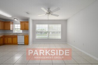 152 Cascade St in Deltona, FL - Foto de edificio - Building Photo