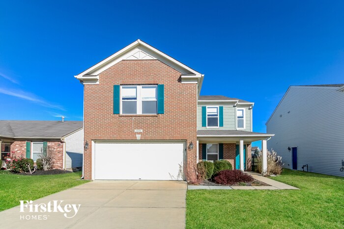 8250 S Rising Sun Dr in Pendleton, IN - Building Photo