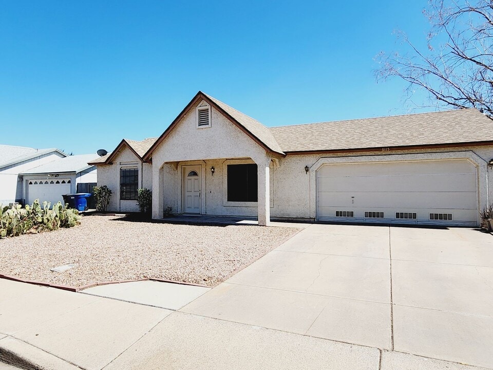 6115 W Laredo St in Chandler, AZ - Building Photo