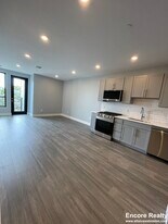 365 Western Ave, Unit 512 in Boston, MA - Building Photo