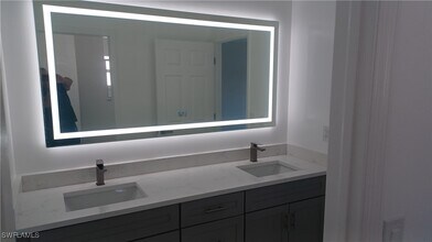 4206 SW 7th Ave in Cape Coral, FL - Building Photo - Building Photo