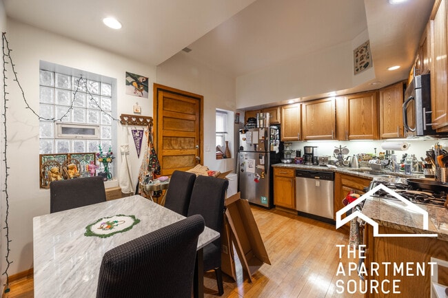 2724 N Kimball Ave, Unit 2