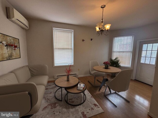 property at 600 Keefer Pl NW