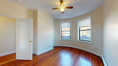13 Linden St, Unit 15-2 in Boston, MA - Building Photo - Building Photo