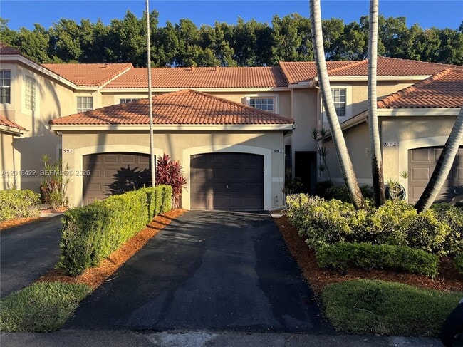 property at 982 Sevilla Cir
