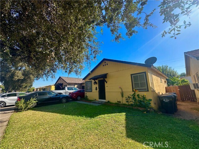 property at 260 E Puente St