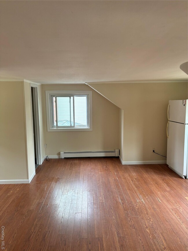 property at 68 Winges Ave