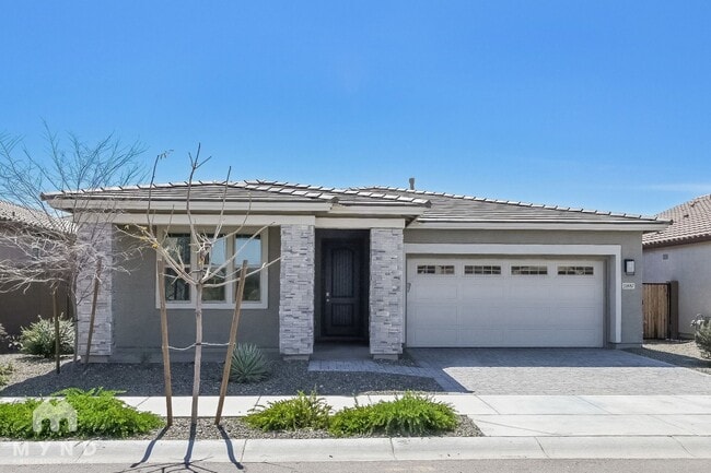 20887 E Swan Dr