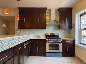 7 Elm St in New Haven, CT - Building Photo - Building Photo