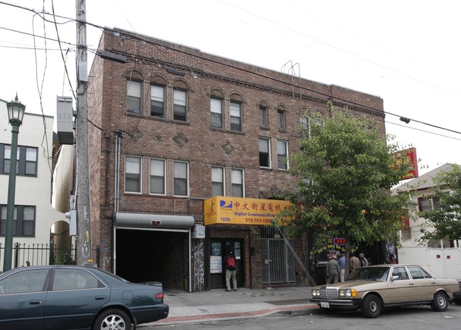 1226-1228 7th Ave
