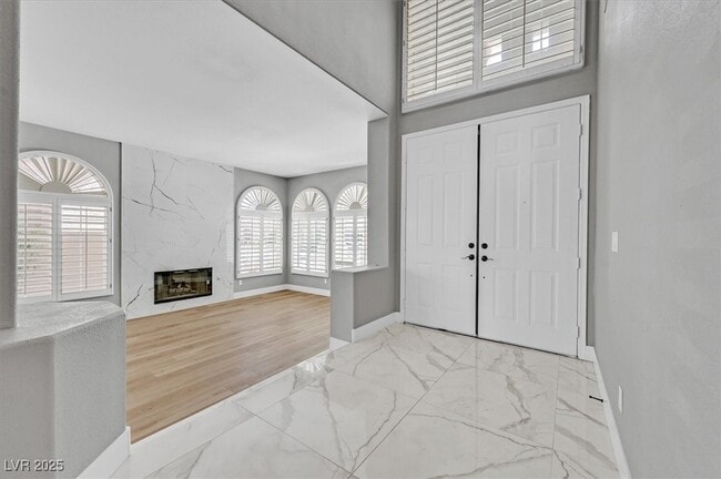 8864 La Manga Ave