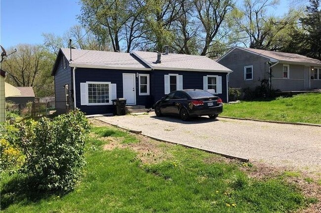 property at 1017 S Savage St