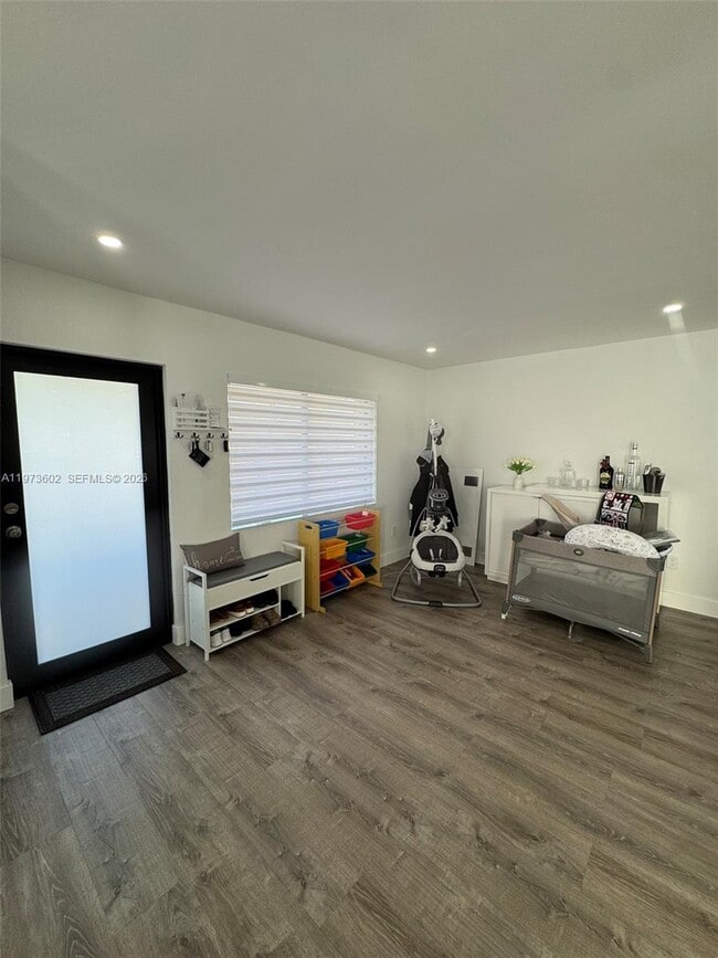 12534 SW 27th St in Miami, FL - Building Photo - Building Photo