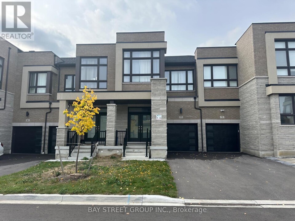 77 Boiton St in Richmond Hill, ON - Building Photo