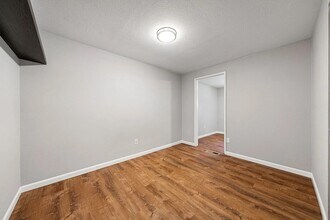 15518 SE 304th Pl in Kent, WA - Building Photo - Building Photo