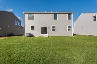 513 Carter Ave in Oswego, IL - Building Photo - Building Photo