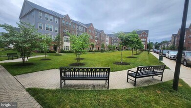 10145 Dorsey Ln, Unit Garden District in Lanham, MD - Building Photo - Building Photo