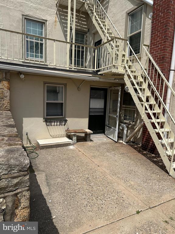 property at 40 E Court St