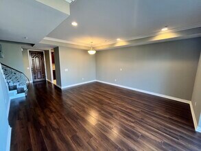 1130 E Colorado St in Glendale, CA - Foto de edificio - Building Photo