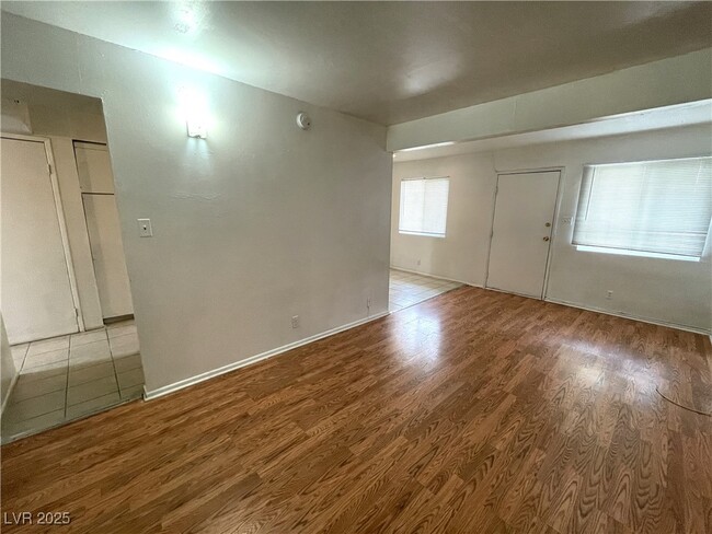 property at 3772 Royal Crest St