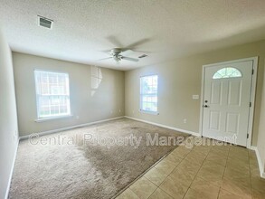 506 Seays Crest Dr in Inman, SC - Foto de edificio - Building Photo