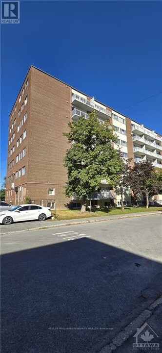 1435-1435 Morisset Ave in Ottawa, ON - Building Photo