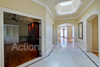 450 Juanita Way in Los Altos, CA - Building Photo - Building Photo
