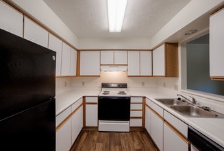 Bradford Run Apartments in Kokomo, IN - Building Photo - Building Photo