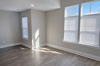 137 Carriage Club Dr in Mooresville, NC - Building Photo - Building Photo