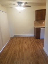 FirCrest Manor Apartments in Portland, OR - Foto de edificio - Building Photo