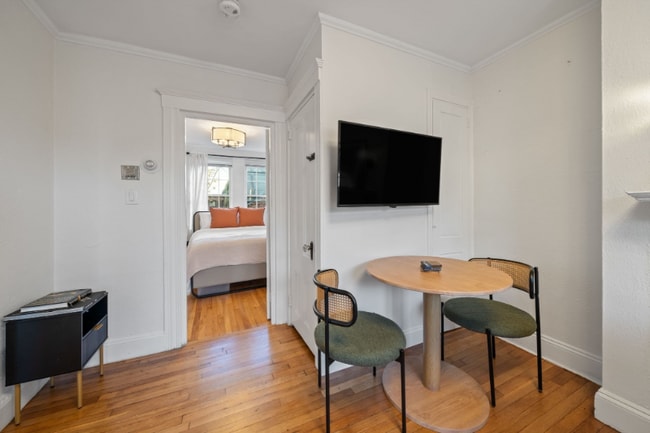102 Revere St in Boston, MA - Building Photo - Building Photo