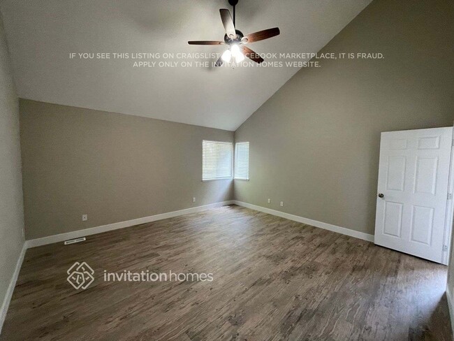 3289 S Espana Cir in Aurora, CO - Building Photo - Building Photo